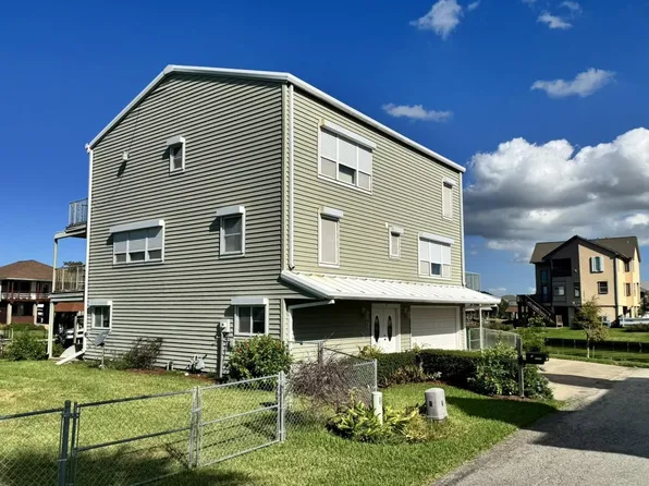 7 S Skimmer St, La Marque, TX 77568