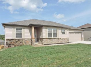 127 Creek View Dr, Saint Robert, MO 65584