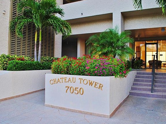 3rd image of 7050 Sunset Dr S APT 1508