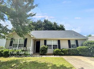 2436 Fairstone Ave, Charlotte, NC 28269