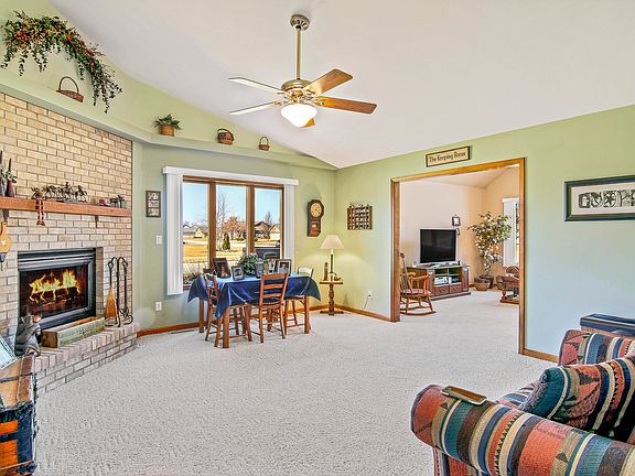 2nd image of 1216 Sandhurst Dr