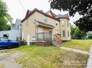 423 8th St NW APT 3, Grand Rapids, MI 49504