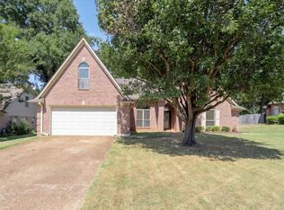 8054 Breezy Meadows Ln, Bartlett, TN 38135