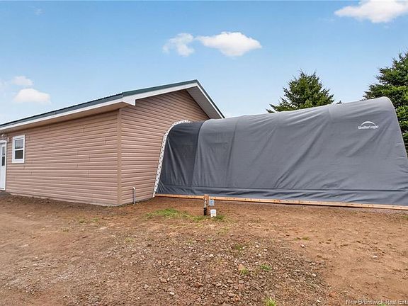 3rd image of 1347 Saint Ignace Rd