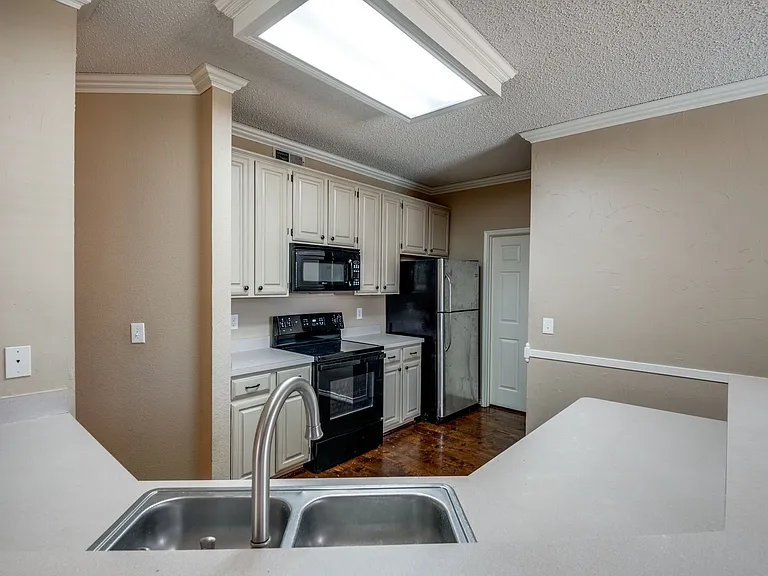 8216 Rincon St — Photo 11