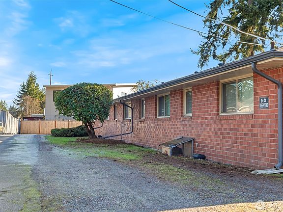 4th image of 19207 60th Avenue W