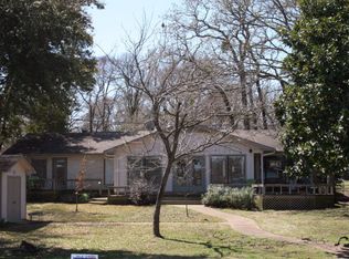 298 Enchanted Dr, Mabank, TX 75156