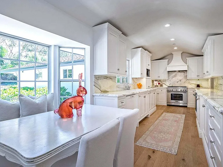 7110 Gobernador Canyon Rd — Photo 5
