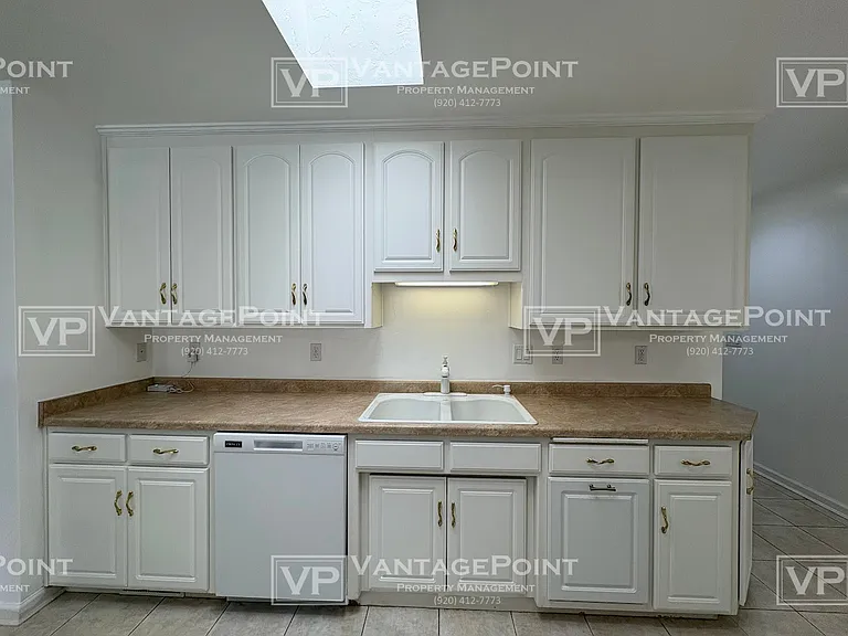 1684 Twin Lakes Cir #1 — Photo 10