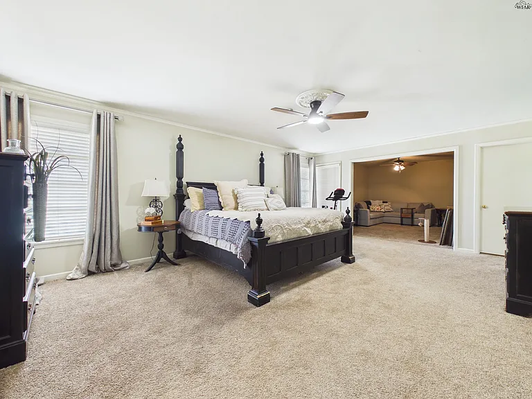 5501 Seymour Hwy — Photo 19