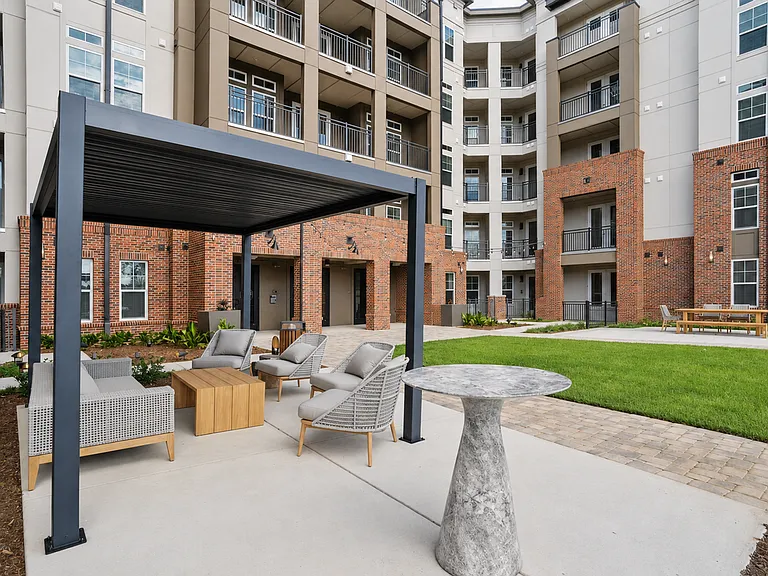 StationTwo22 Apartments — Photo 23