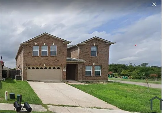 1676 Crown Point Dr