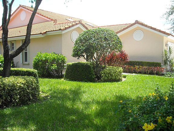 2nd image of 7646 Majestic Palm Dr