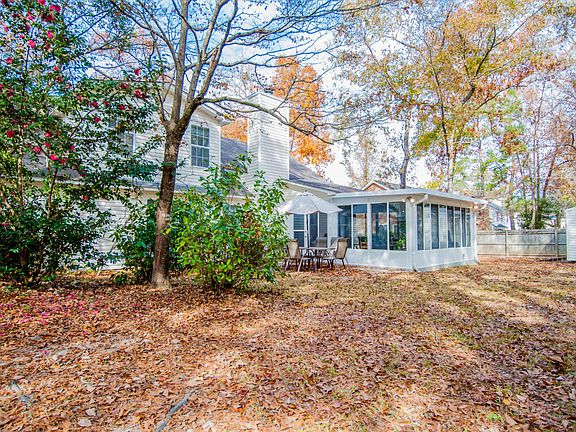 4th image of 315 Black Oak Blvd