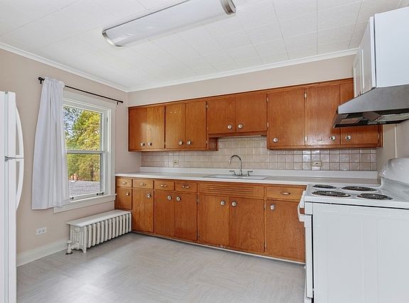 5th image of 667 Homewood Ave