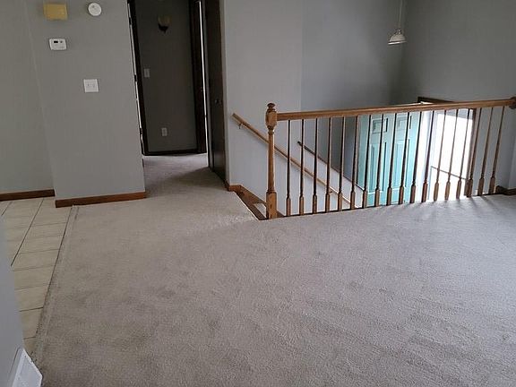 3rd image of 607 W Hamilton St