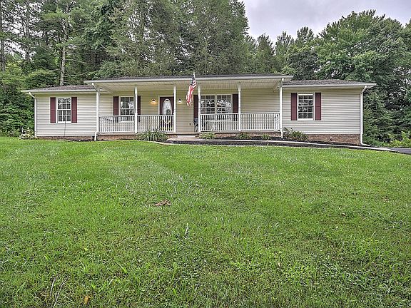 2nd image of 170 Woodland Hts