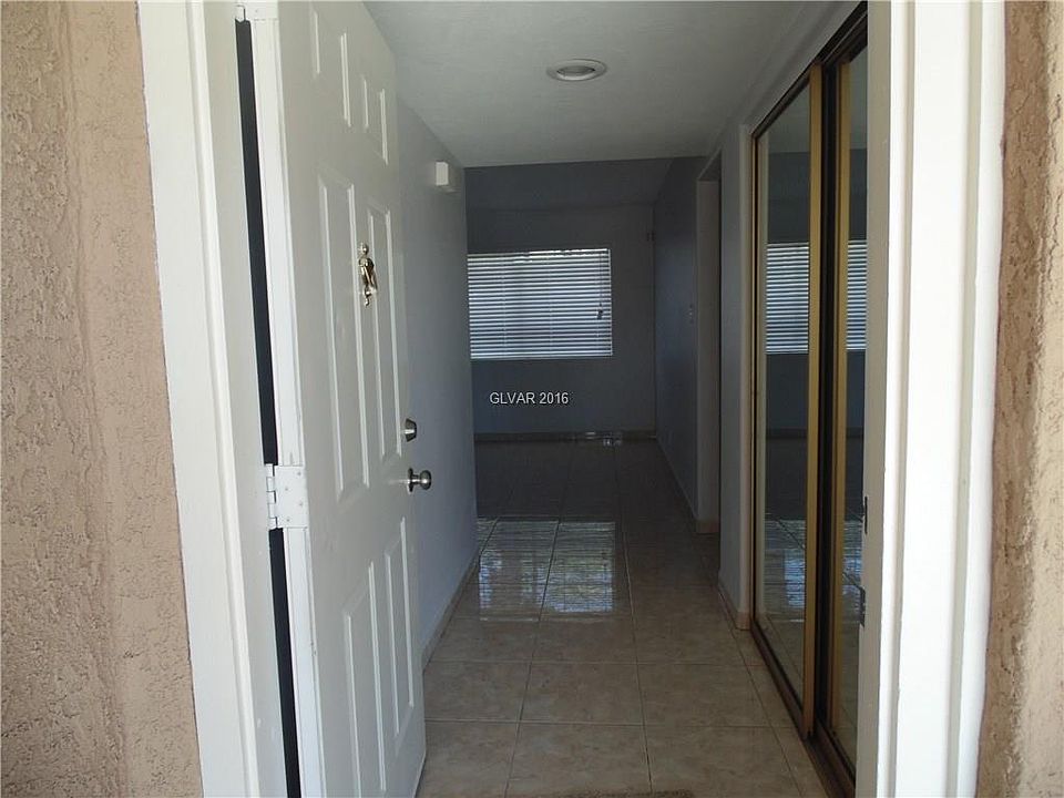 1st image of 4764 El Tesoro Ave