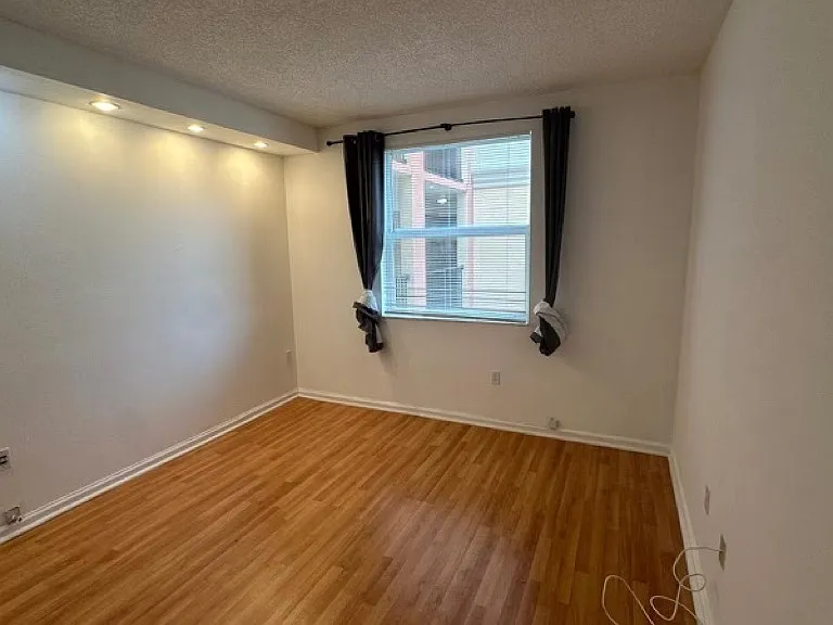 17150 N Bay Rd #2620 — Photo 5