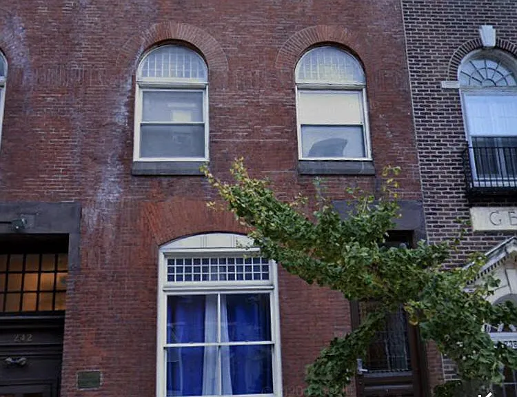 240 S 13th St #D — Photo 1