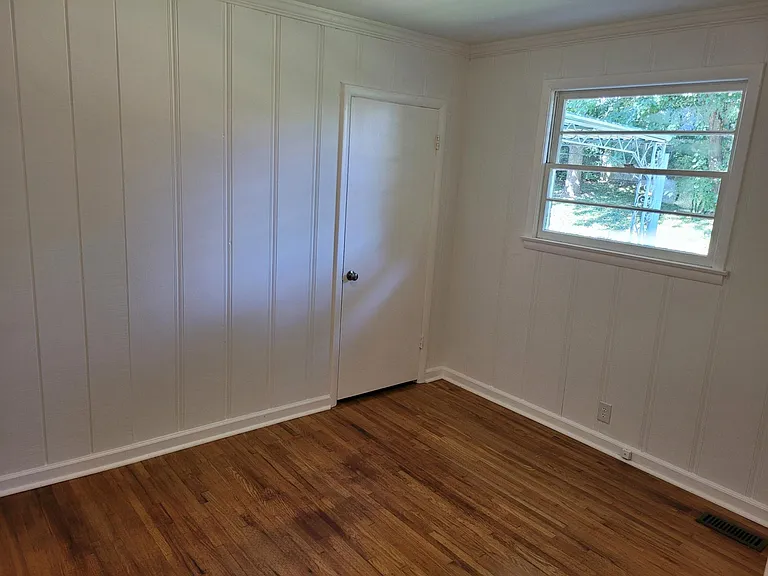 910 Mitchell Rd — Photo 20