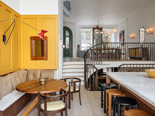 205 Clinton Street image 16 of 38