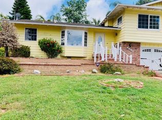 1420 Bunny Bell Ln, Vista, CA 92083