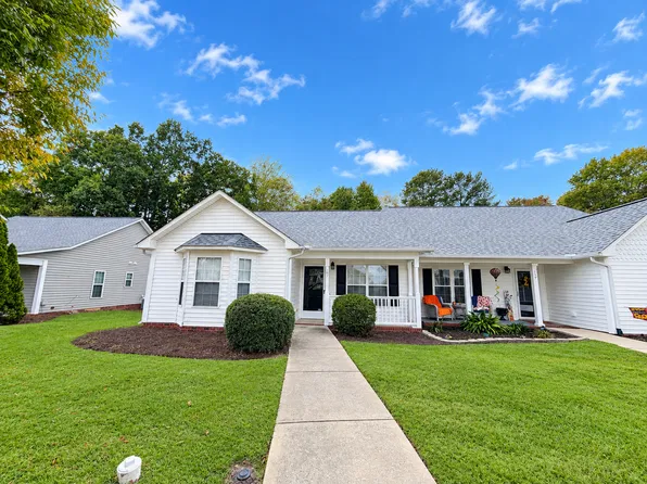 107 Moss Creek Dr, Clayton, NC