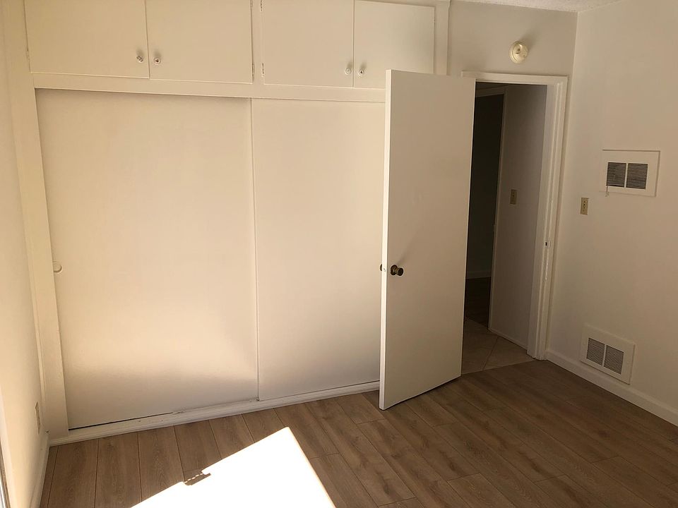 2nd image of 615 E Magnolia Blvd #G