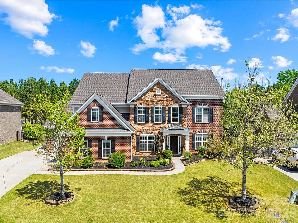 1st image of 2805 Julian Glen Cir