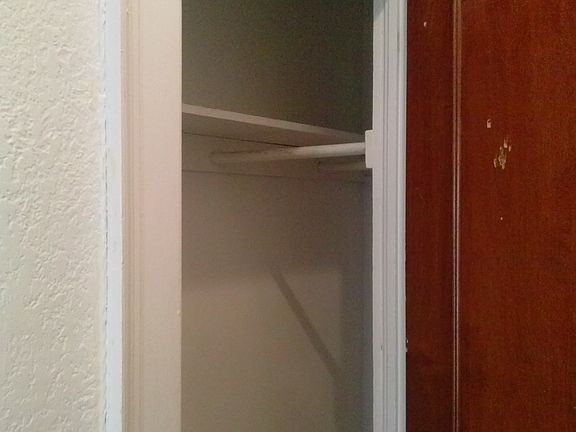 2nd image of 435 Westminster Ave APT E4