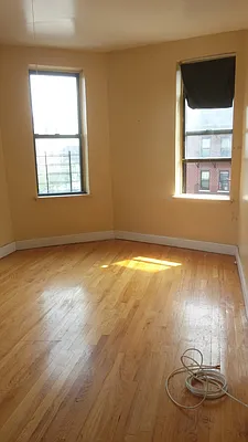 Rented by Uptown Flats LLC | media 7