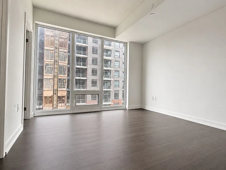 4010 Eglinton Ave W #921 — Photo 15