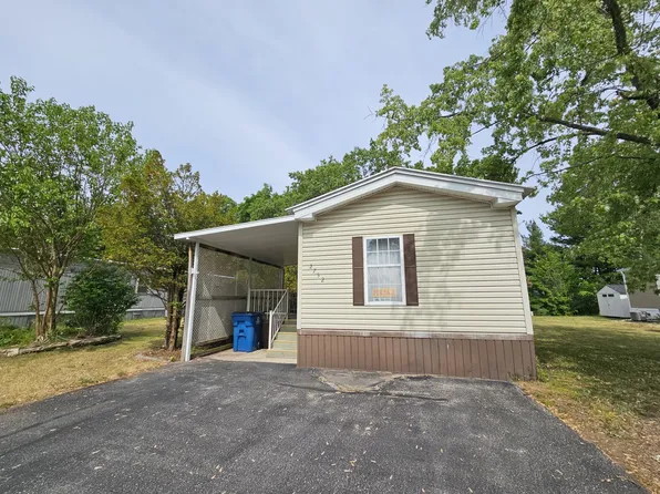 2752 Ray Blvd #225, Traverse City, MI 49686