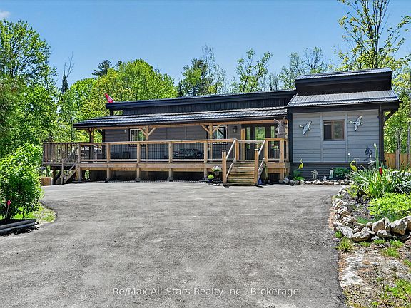 2nd image of 28 Pine Ridge Rd