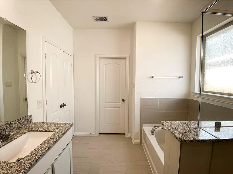 31302 Whitfield Ct — Photo 16