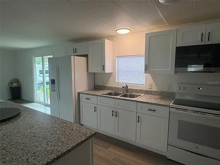 3923 Ward Rd — Photo 12