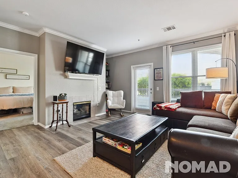 18919 E Warren Cir #103 — Photo 5