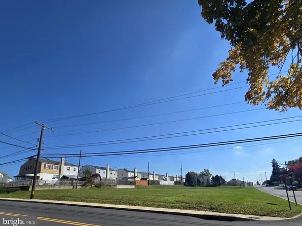 Anderson Ave, Marcus Hook, PA 19061