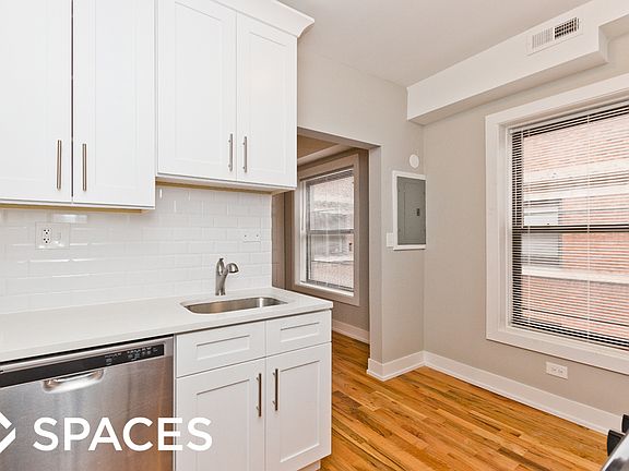 4th image of 820 W Cuyler Ave #824334