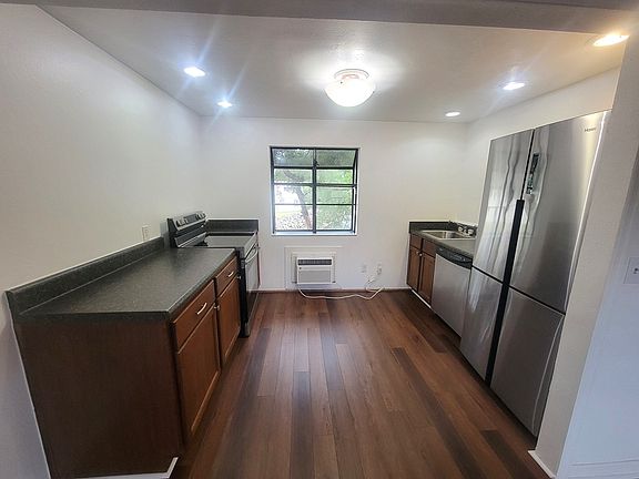 5th image of 2142 Bradford St APT 325