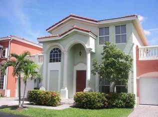 10807 NW 51st Ln, Doral, FL 33178