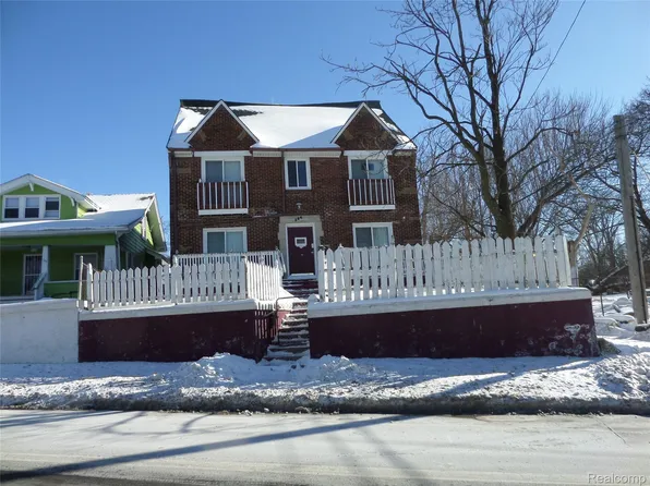 384 N Perry St, Pontiac, MI 48342