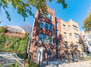 1122 W Addison St, Chicago, IL 60613