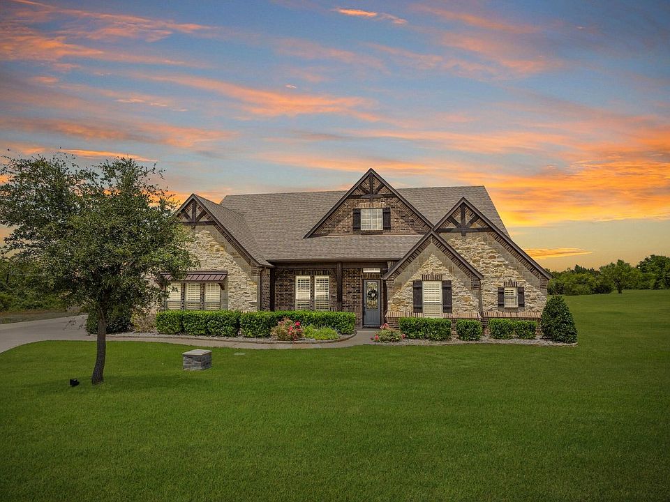 1st image of 139 Parc Oaks Dr