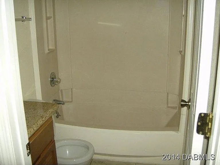 132 Arnold Dr — Photo 5