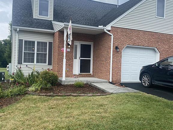 4th image of 1725 W Lakeview Dr Unit 13