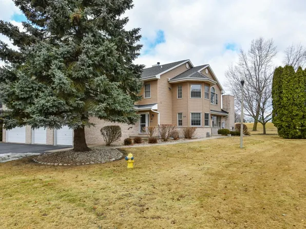 106 Eagle Pointe DRIVE #B, Delavan, WI 53115