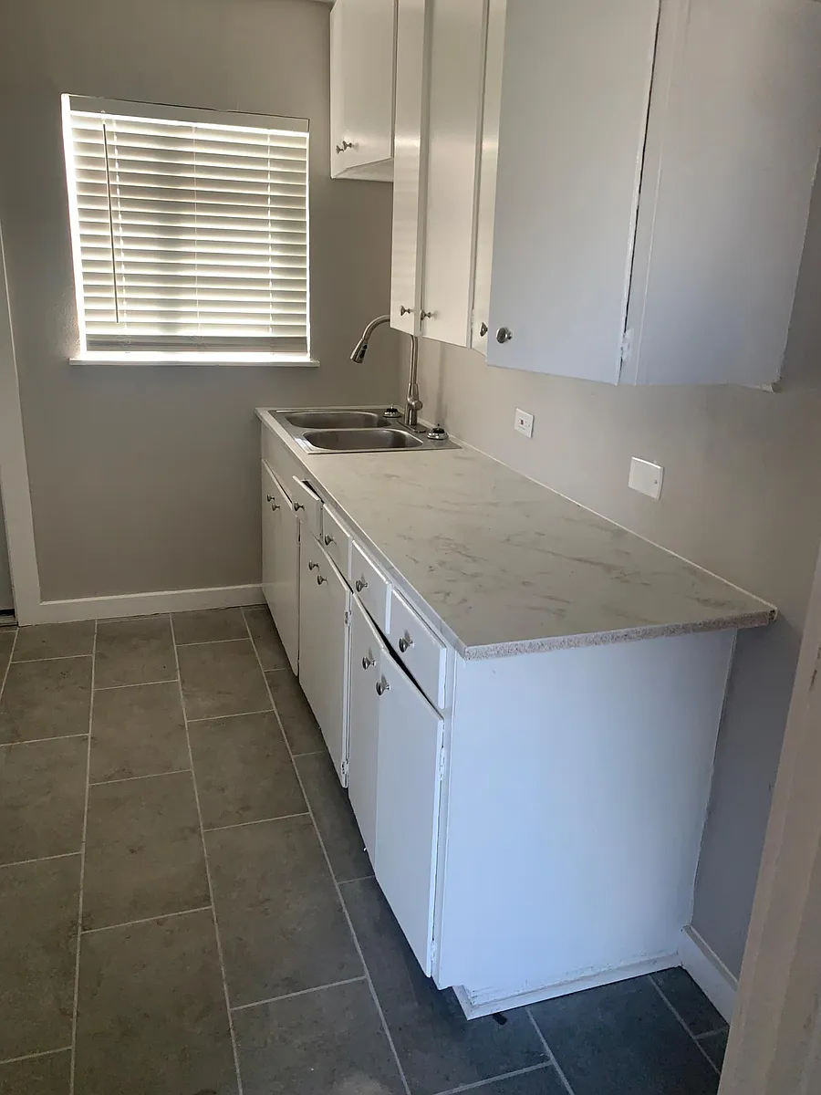 Building Photo - 1515 Contour Dr #110