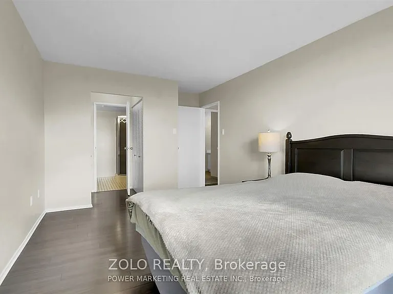 2759 Carousel Cres #1206 — Photo 23